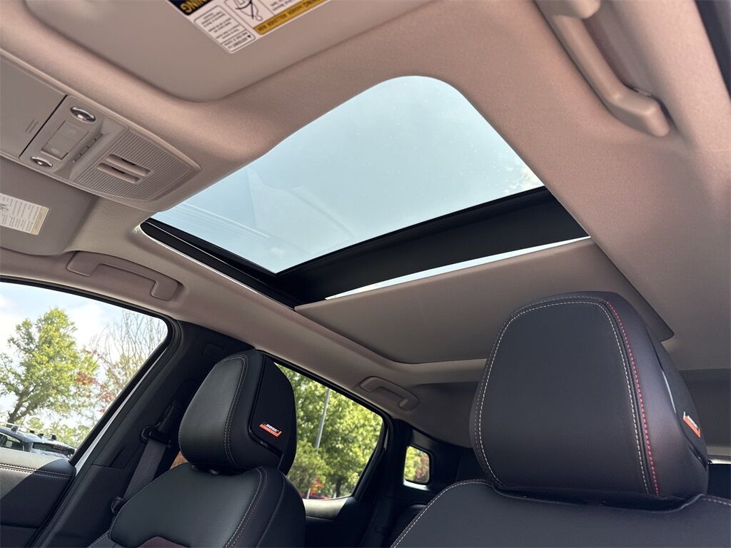 2025 Nissan Kicks SR Kennesaw GA