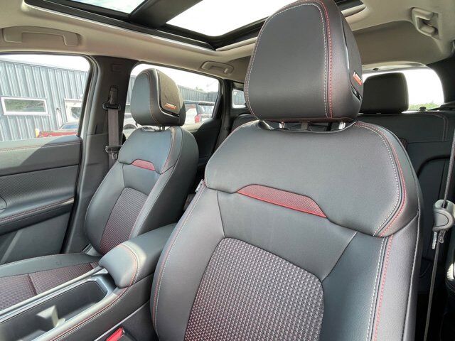 2025 Nissan Kicks SR Oak Ridge TN