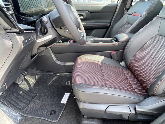 2025 Nissan Kicks SR Oak Ridge TN