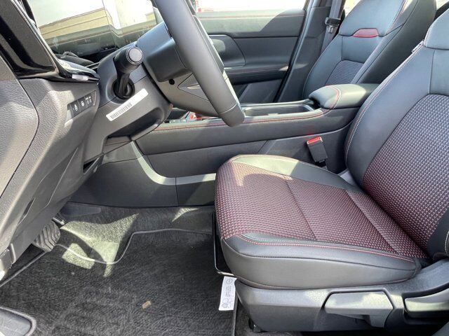 2025 Nissan Kicks SR Oak Ridge TN