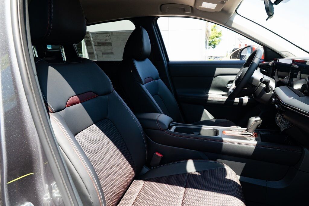 2025 Nissan Kicks SR Beaverton OR