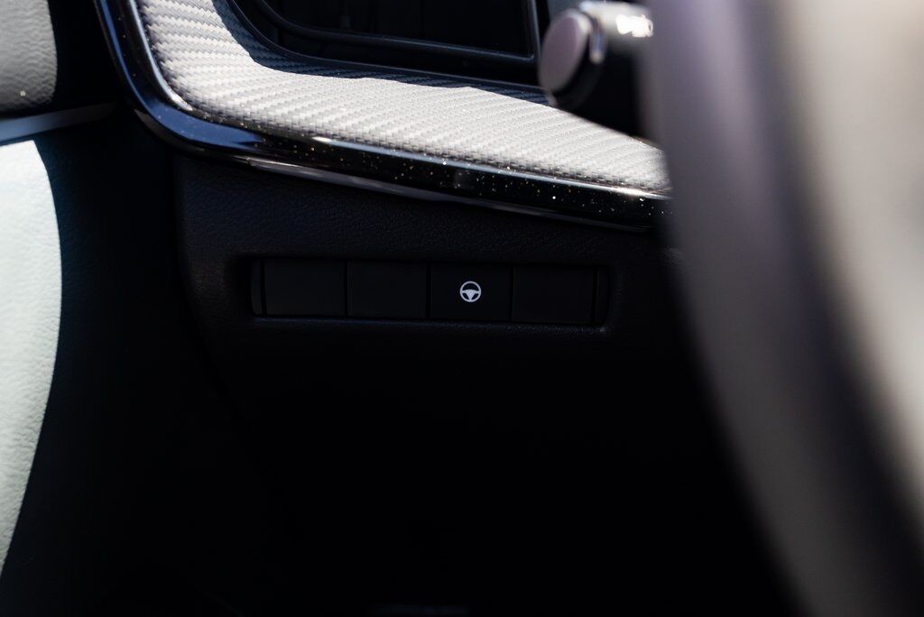 2025 Nissan Kicks SR Beaverton OR