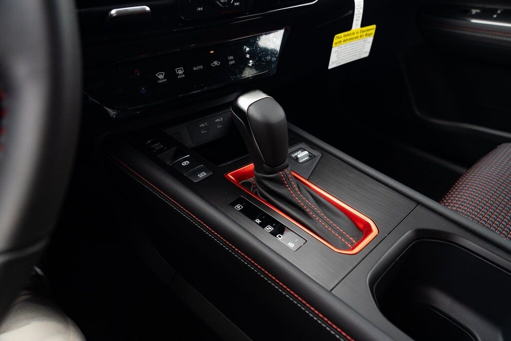 2025 Nissan Kicks SR Beaverton OR
