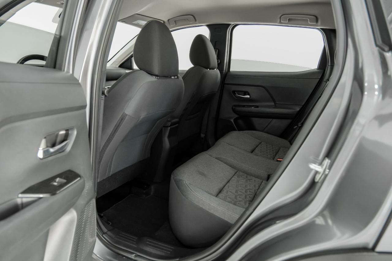 2025 Nissan Kicks SV BLIND SPOT EMERGENCY BRAKING LANE DEPARTURE ALERT REAR CAMERA KEYLESS START Carrollton TX