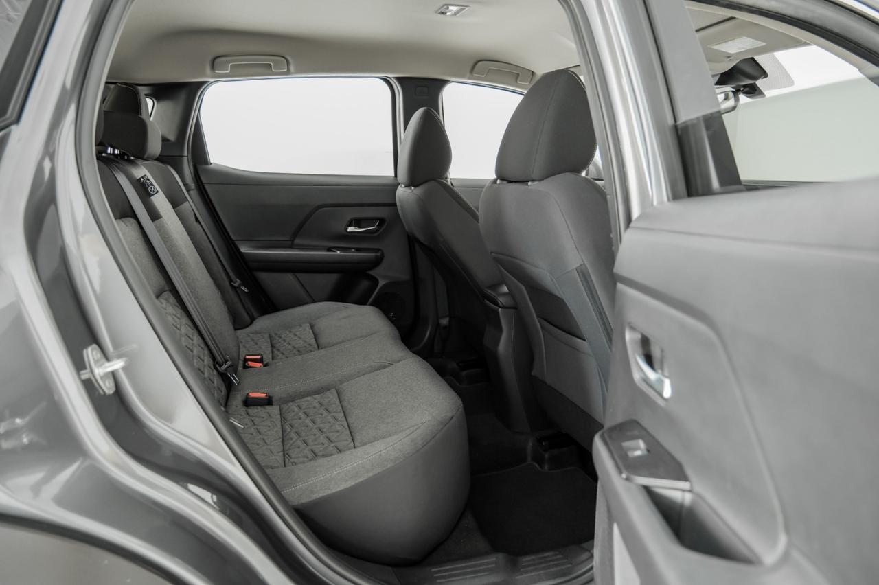 2025 Nissan Kicks SV BLIND SPOT EMERGENCY BRAKING LANE DEPARTURE ALERT REAR CAMERA KEYLESS START Carrollton TX