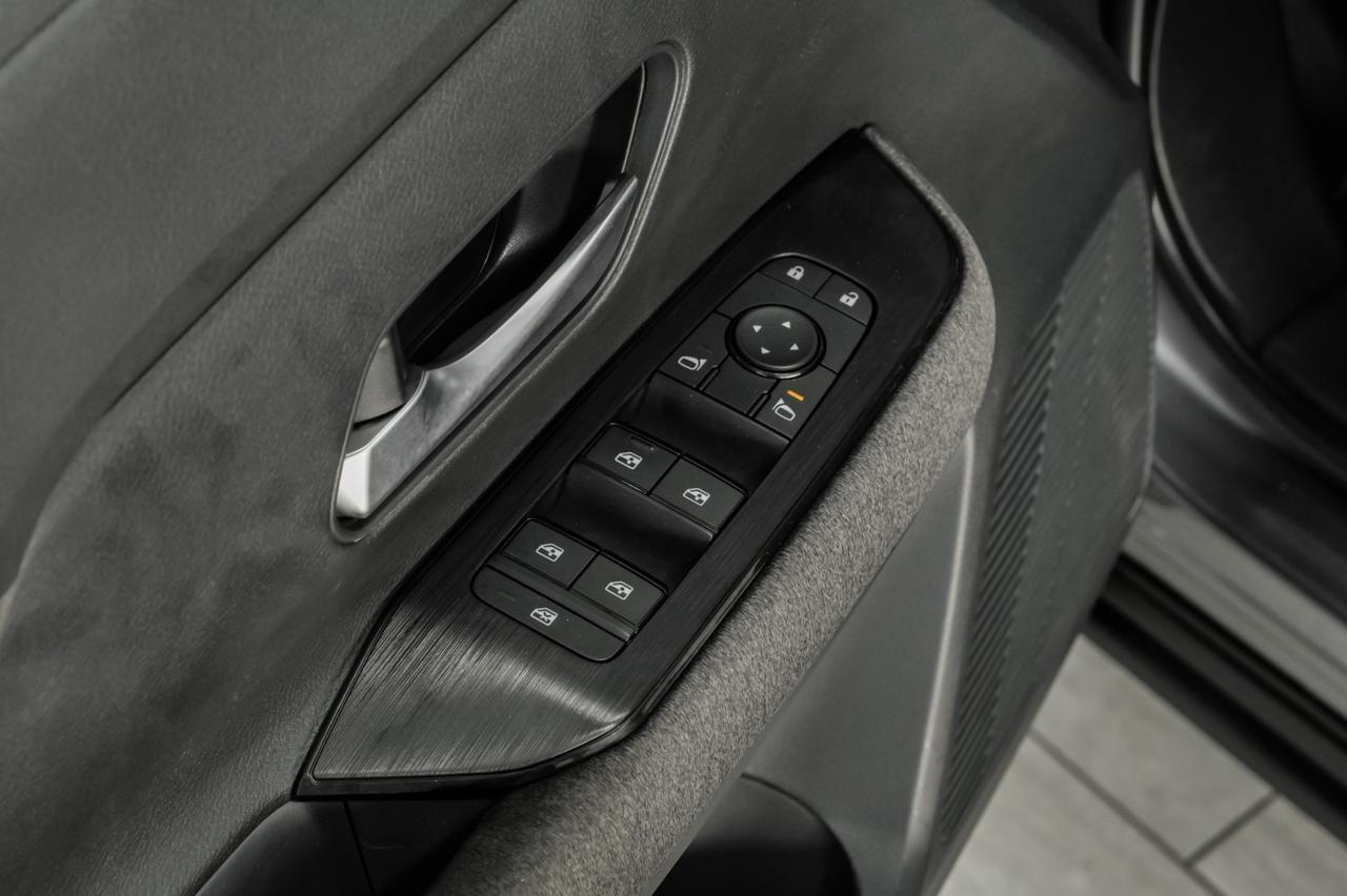 2025 Nissan Kicks SV BLIND SPOT EMERGENCY BRAKING LANE DEPARTURE ALERT REAR CAMERA KEYLESS START Carrollton TX