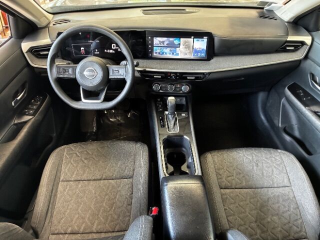 2025 Nissan Kicks SV FWD