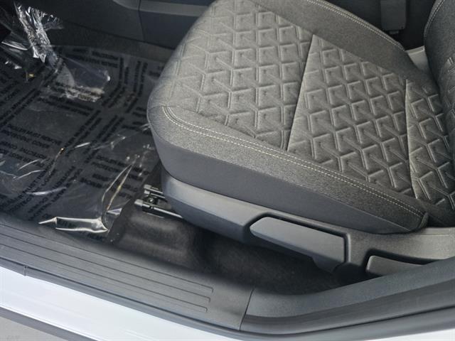 2025 Nissan Kicks SV FWD Seaside CA
