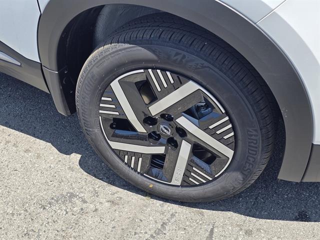 2025 Nissan Kicks SV FWD Seaside CA