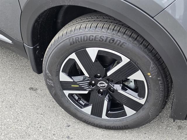 2025 Nissan Kicks SV Intelligent AWD Seaside CA