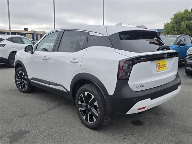 2025 Nissan Kicks SV Intelligent AWD Seaside CA
