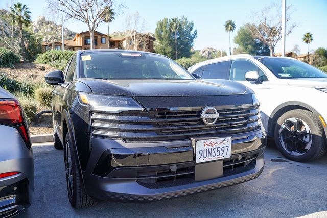 2025 Nissan Kicks SV