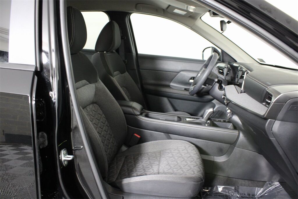 2025 Nissan Kicks SV Hunt Valley MD