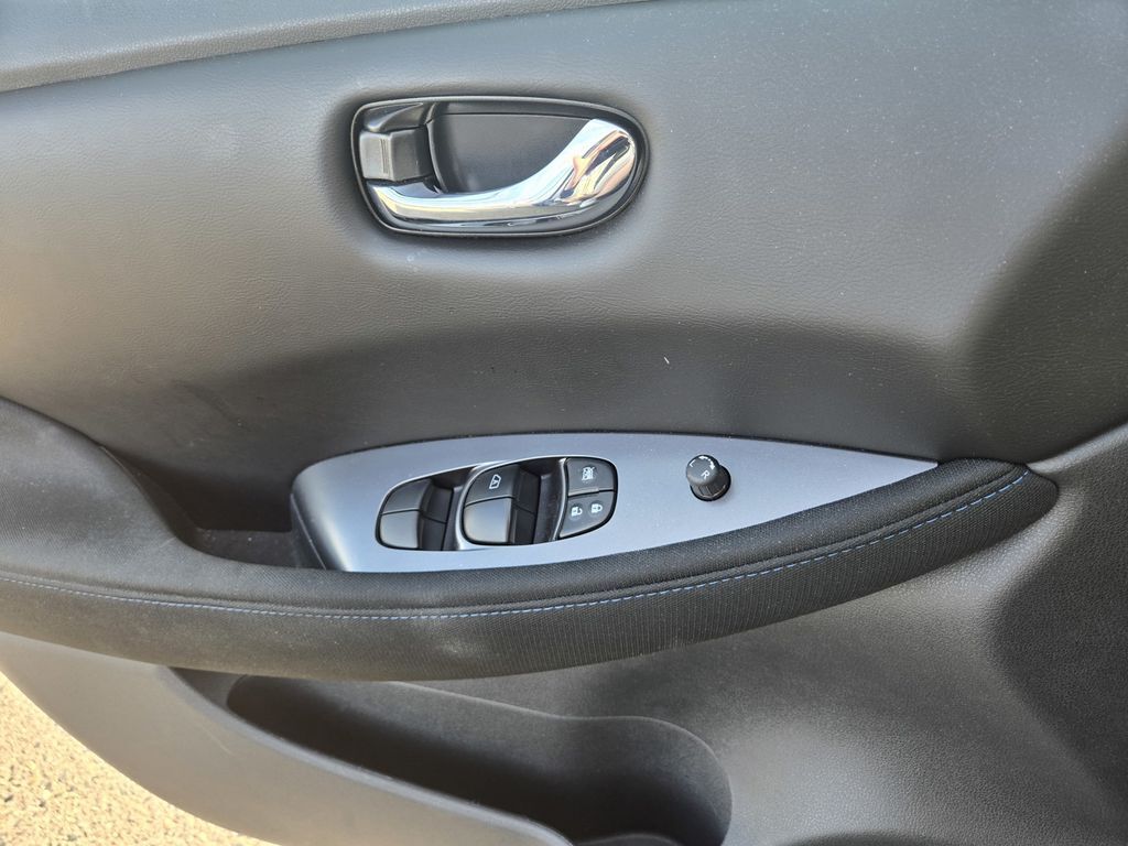 2025 Nissan LEAF S Folsom CA