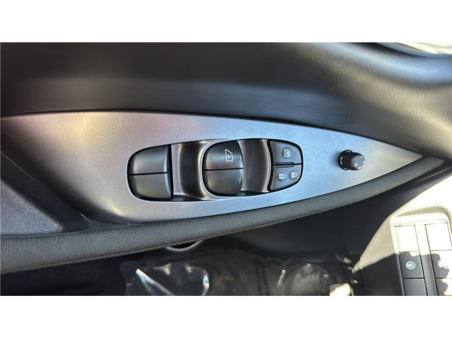 2025 Nissan LEAF S Hatchback 4D Folsom CA