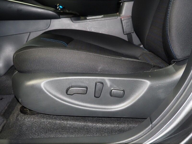 2025 Nissan LEAF SV PLUS *PROPILOT ASSIST, NAVIGATION, 360 VIEW CAMERAS, SAFETY ALERTS, ADAPTIVE CRUISE, HEATED SEATS/STEERING WHEEL, QUICK CHARGE, BLACK ALLOY WHEELS, APPLE CARPLAY Round Rock TX