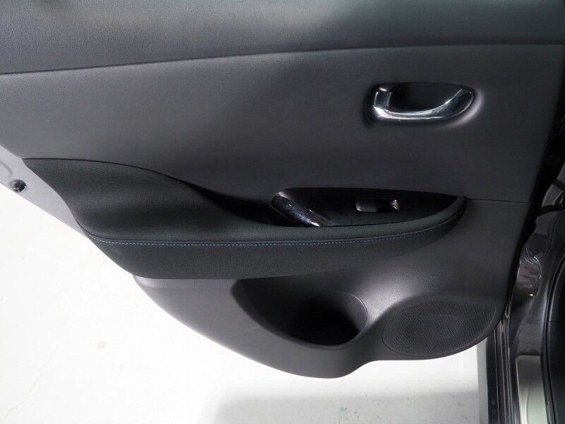 2025 Nissan LEAF SV PLUS *PROPILOT ASSIST, NAVIGATION, 360 VIEW CAMERAS, SAFETY ALERTS, ADAPTIVE CRUISE, HEATED SEATS/STEERING WHEEL, QUICK CHARGE, BLACK ALLOY WHEELS, APPLE CARPLAY Round Rock TX
