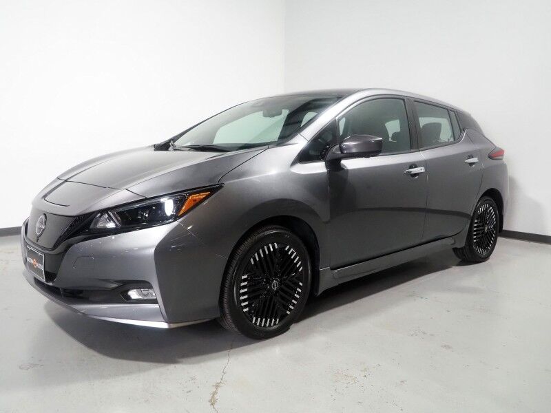 2025 Nissan LEAF SV PLUS *PROPILOT ASSIST, NAVIGATION, 360 VIEW CAMERAS, SAFETY ALERTS, ADAPTIVE CRUISE, HEATED SEATS/STEERING WHEEL, QUICK CHARGE, BLACK ALLOY WHEELS, APPLE CARPLAY Round Rock TX
