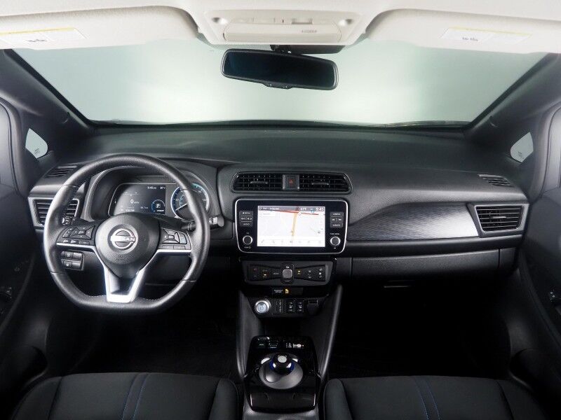 2025 Nissan LEAF SV PLUS *PROPILOT ASSIST, NAVIGATION, 360 VIEW CAMERAS, SAFETY ALERTS, ADAPTIVE CRUISE, HEATED SEATS/STEERING WHEEL, QUICK CHARGE, BLACK ALLOY WHEELS, APPLE CARPLAY