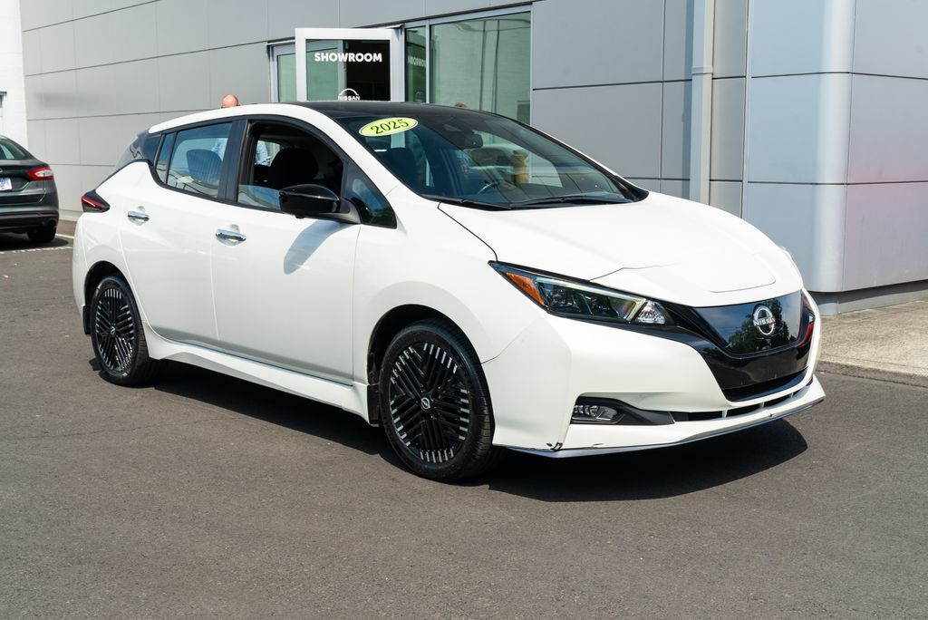 2025 Nissan Leaf SV Plus