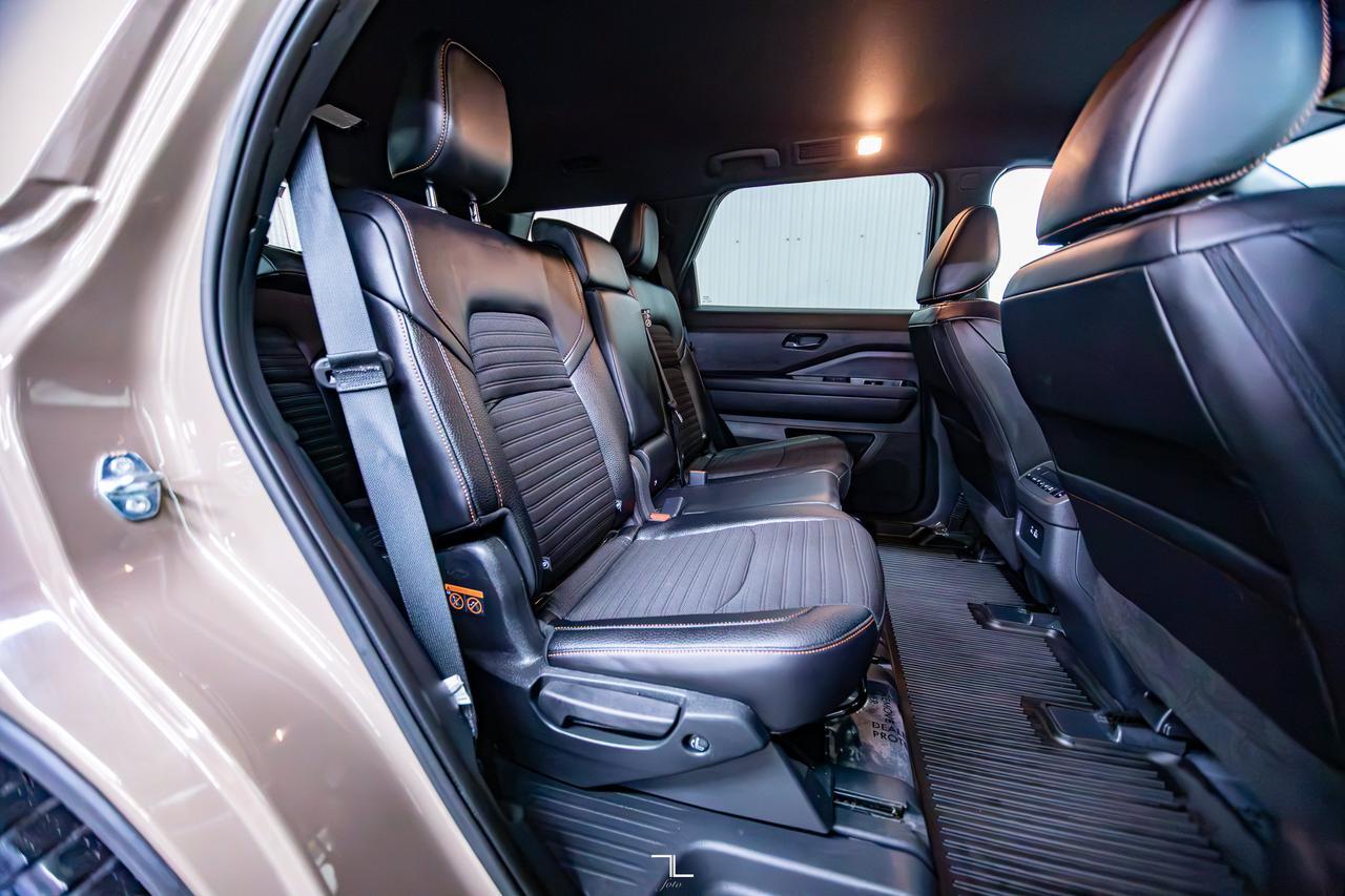 2025 Nissan Pathfinder AWD Rock Creek Leather BCam Red Deer AB