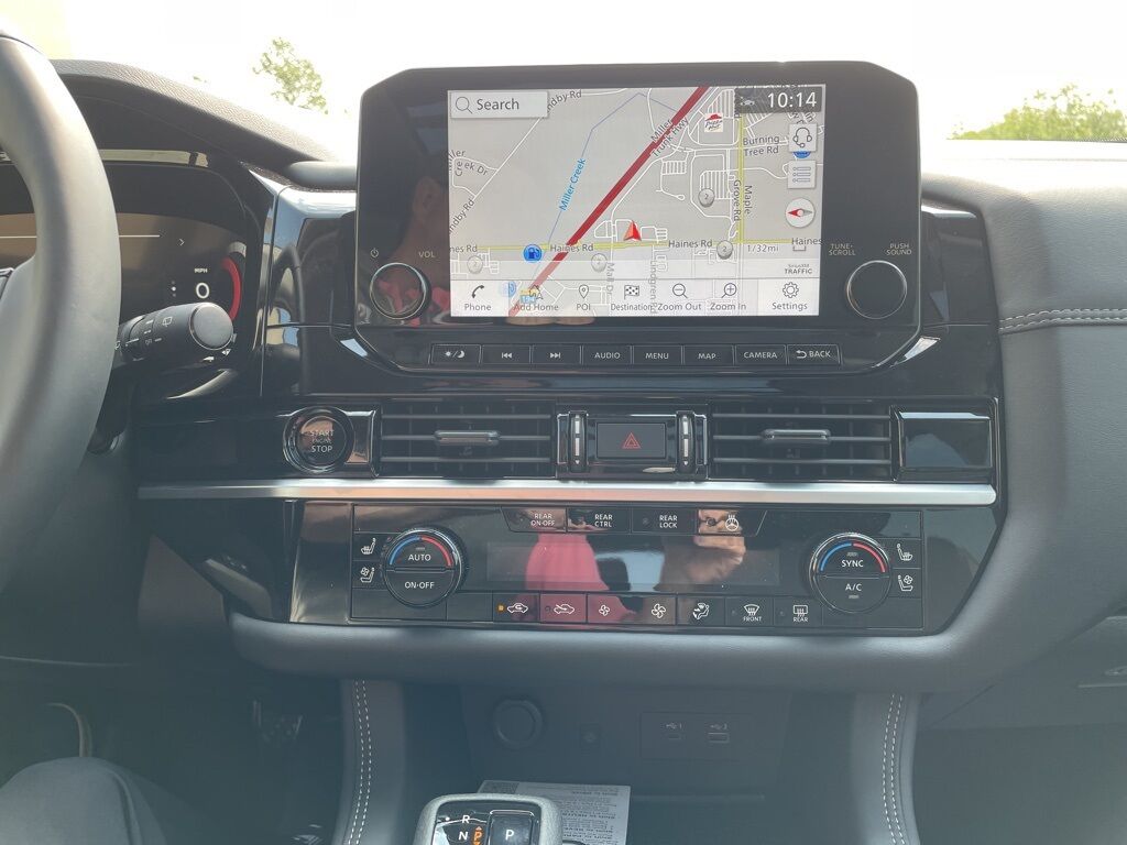 2025 Nissan Pathfinder Platinum 4WD Duluth MN