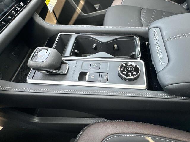 2025 Nissan Pathfinder Platinum Glendale Heights IL
