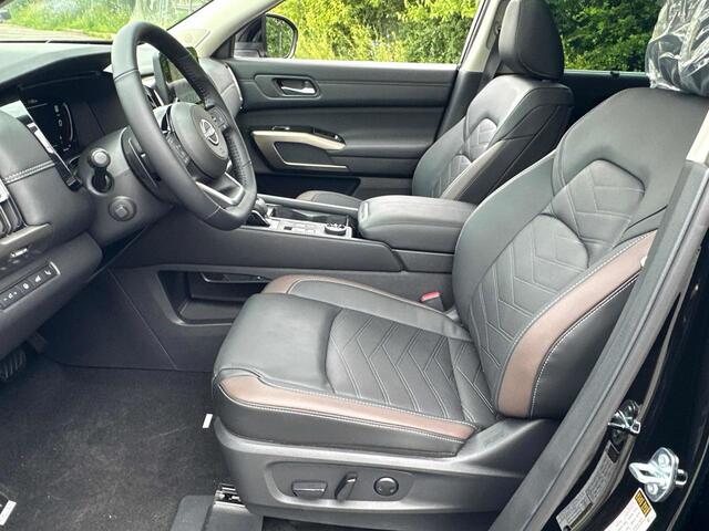 2025 Nissan Pathfinder Platinum Hoffman Estates IL