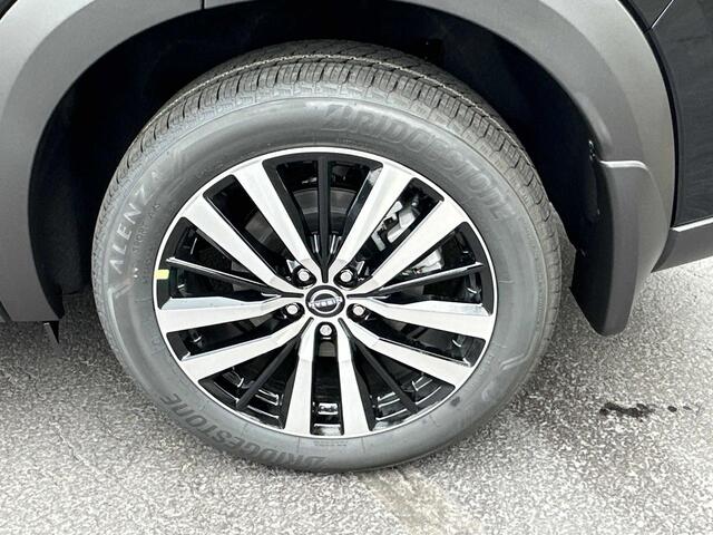 2025 Nissan Pathfinder Platinum Hoffman Estates IL