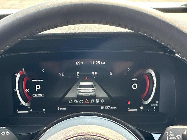 2025 Nissan Pathfinder Platinum Hoffman Estates IL