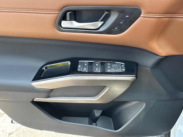 2025 Nissan Pathfinder Platinum Hoffman Estates IL