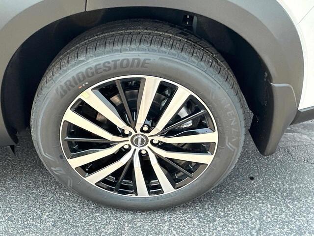 2025 Nissan Pathfinder Platinum Hoffman Estates IL