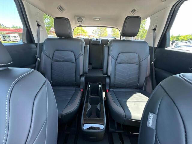 2025 Nissan Pathfinder Platinum Hoffman Estates IL