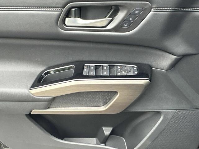 2025 Nissan Pathfinder Platinum Hoffman Estates IL