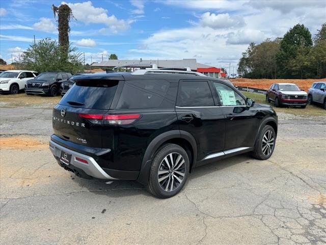 2025 Nissan Pathfinder Platinum Johnson City TN