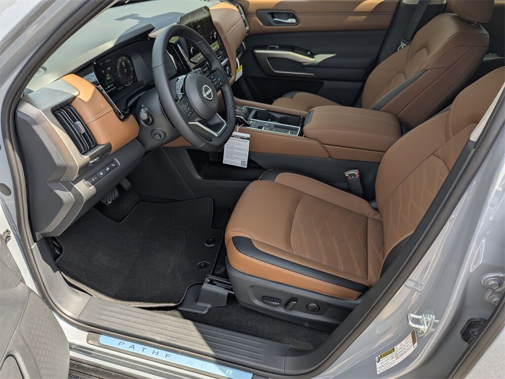 2025 Nissan Pathfinder Platinum Kennesaw GA