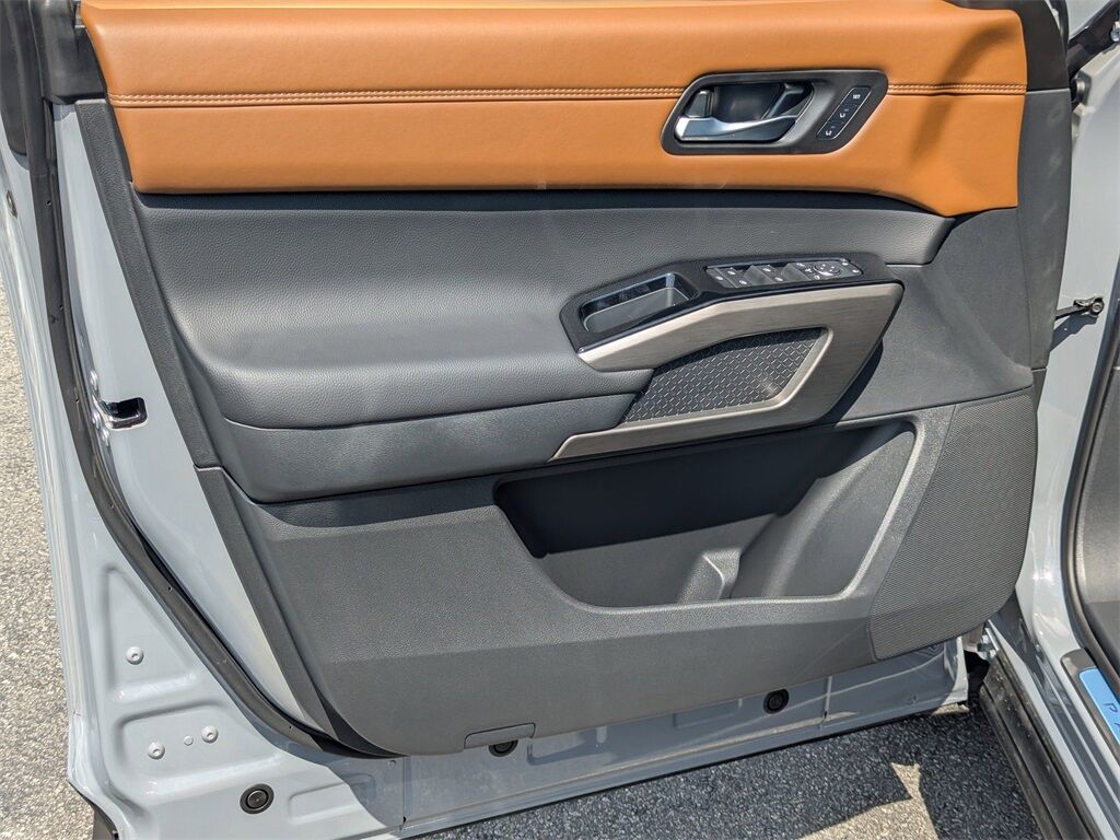 2025 Nissan Pathfinder Platinum Kennesaw GA