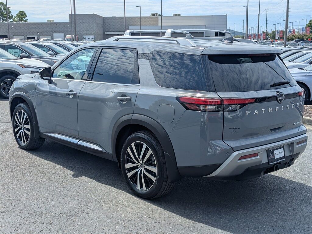 2025 Nissan Pathfinder Platinum Kennesaw GA