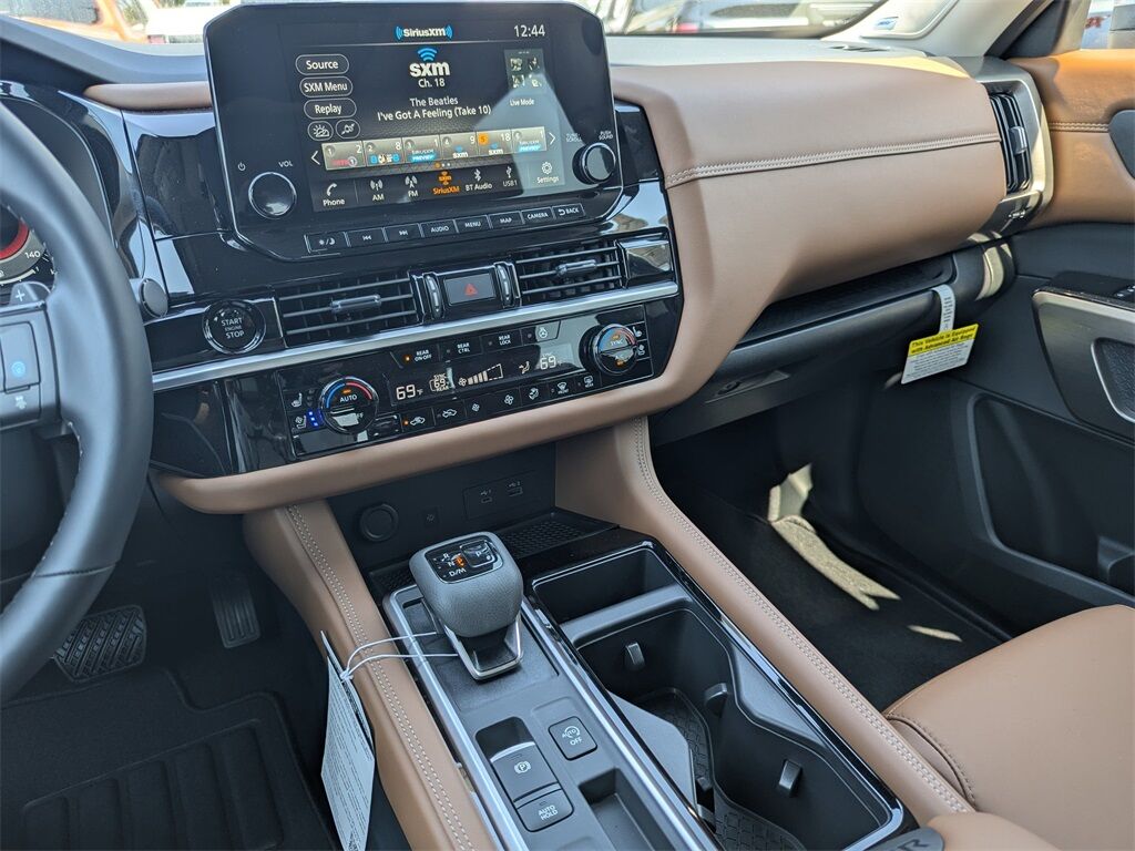 2025 Nissan Pathfinder Platinum Kennesaw GA