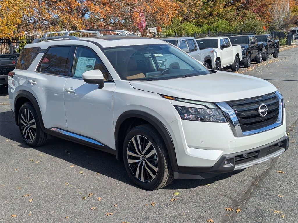 2025 Nissan Pathfinder Platinum Kennesaw GA