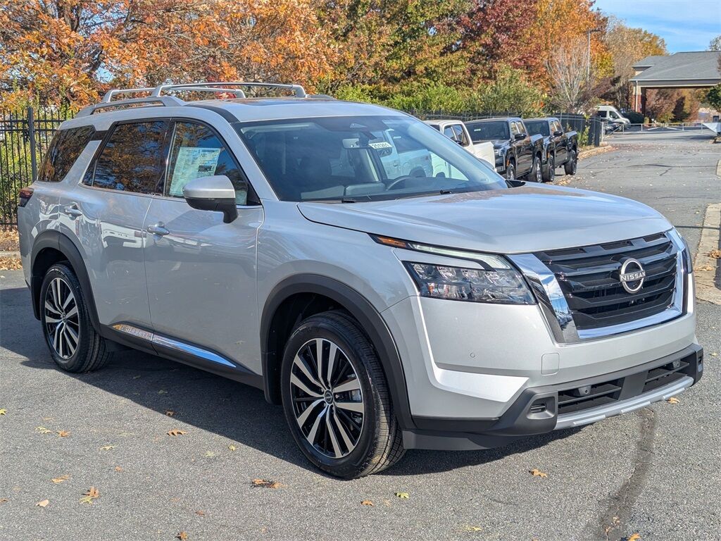 2025 Nissan Pathfinder Platinum Kennesaw GA