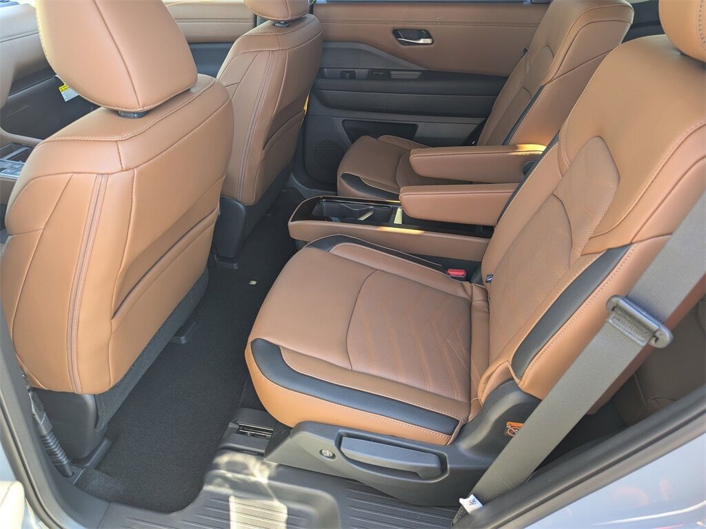 2025 Nissan Pathfinder Platinum Kennesaw GA