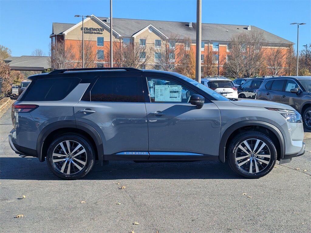 2025 Nissan Pathfinder Platinum Kennesaw GA