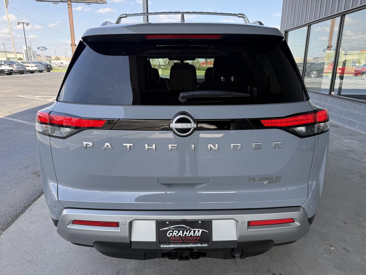 2025 Nissan Pathfinder Platinum Knoxville TN