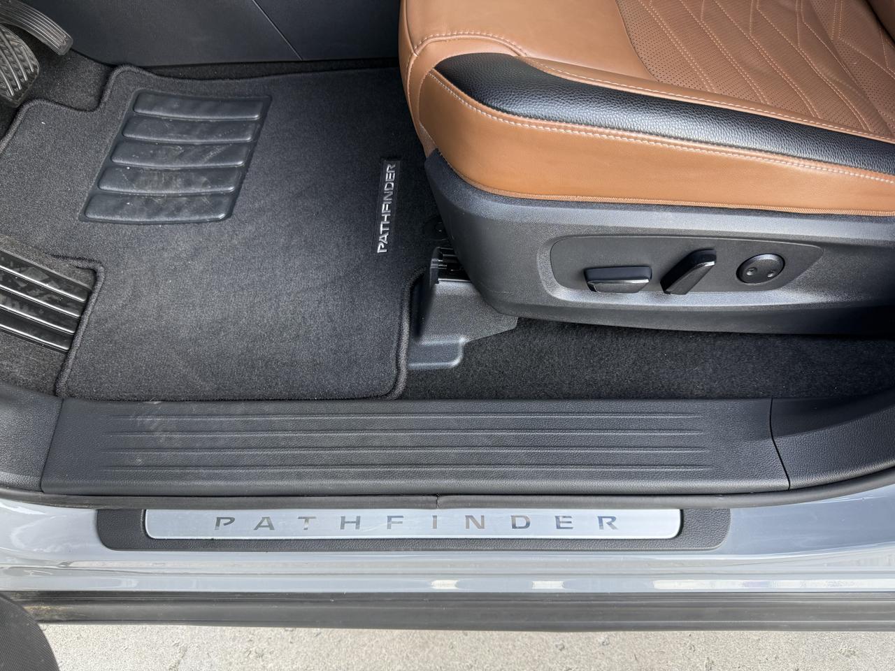 2025 Nissan Pathfinder Platinum Knoxville TN