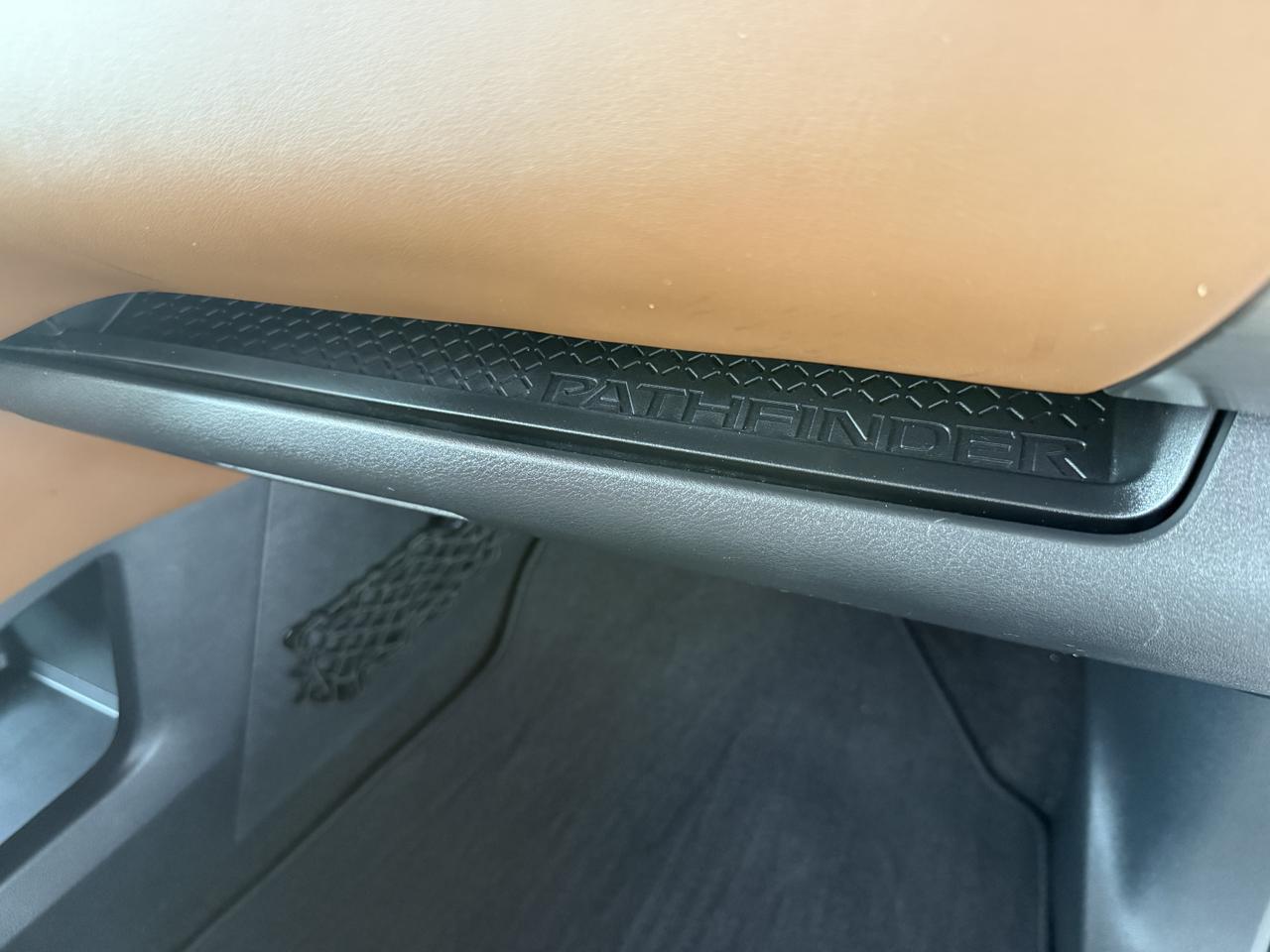 2025 Nissan Pathfinder Platinum Knoxville TN