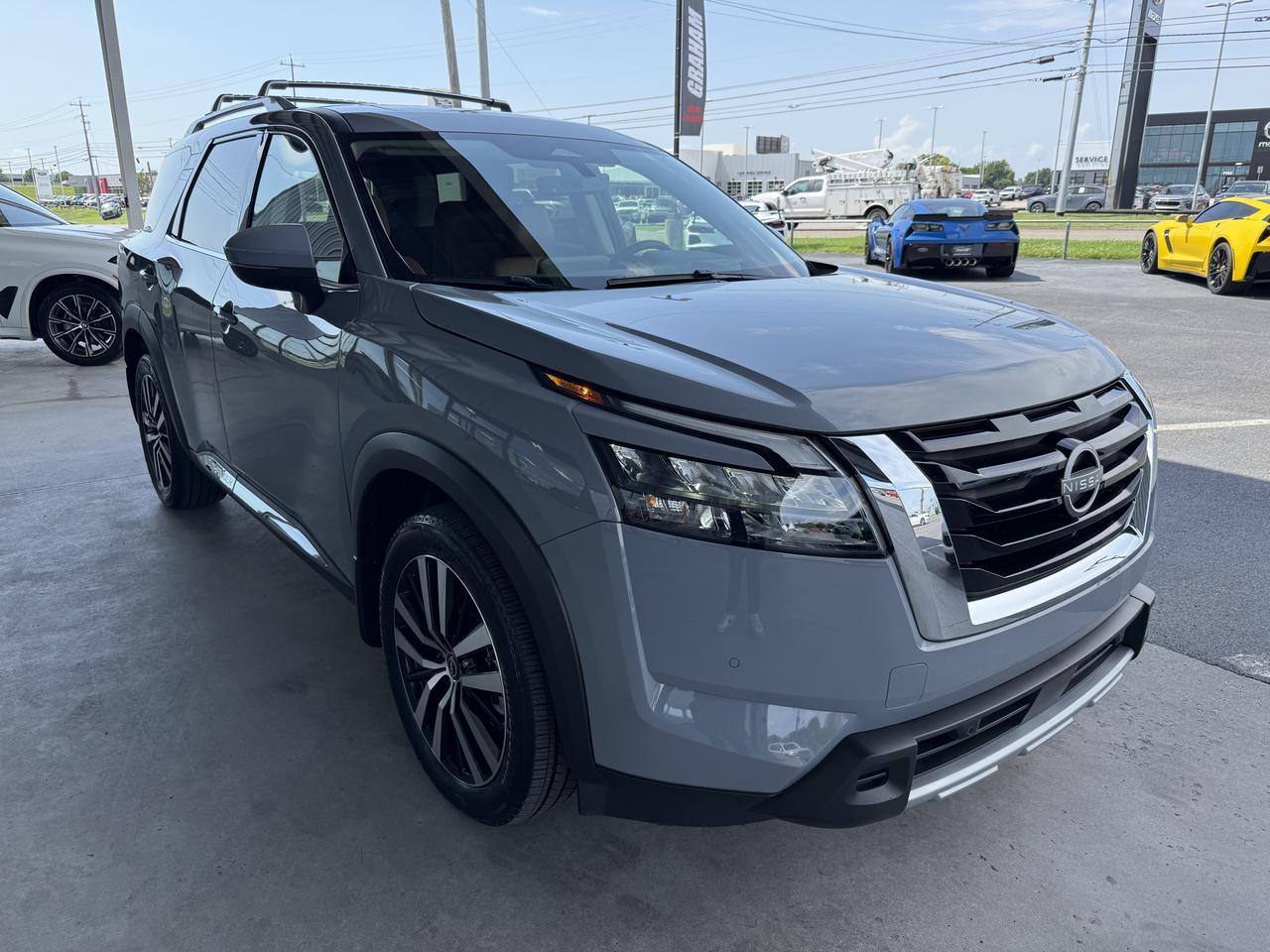 2025 Nissan Pathfinder Platinum Knoxville TN