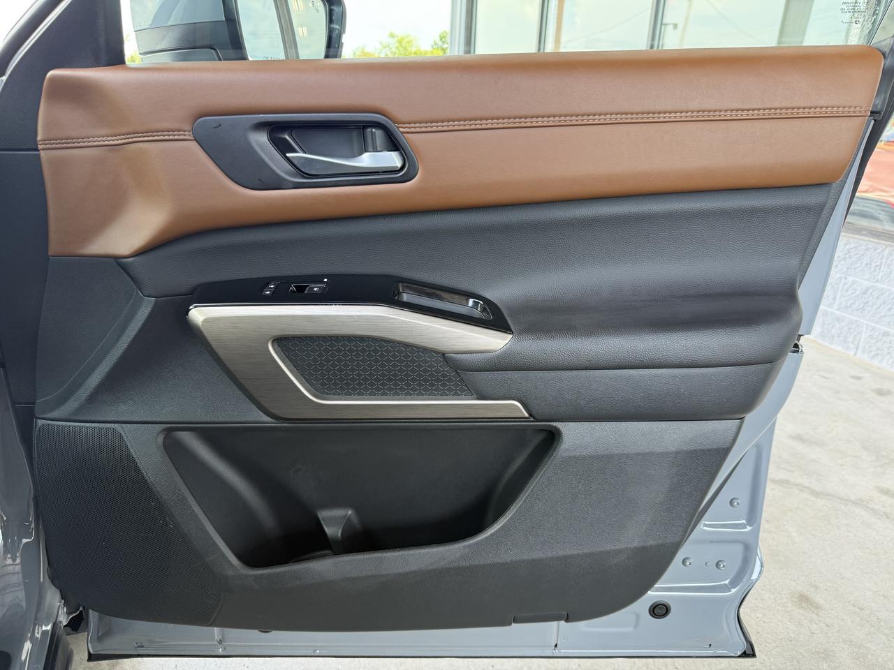 2025 Nissan Pathfinder Platinum Knoxville TN