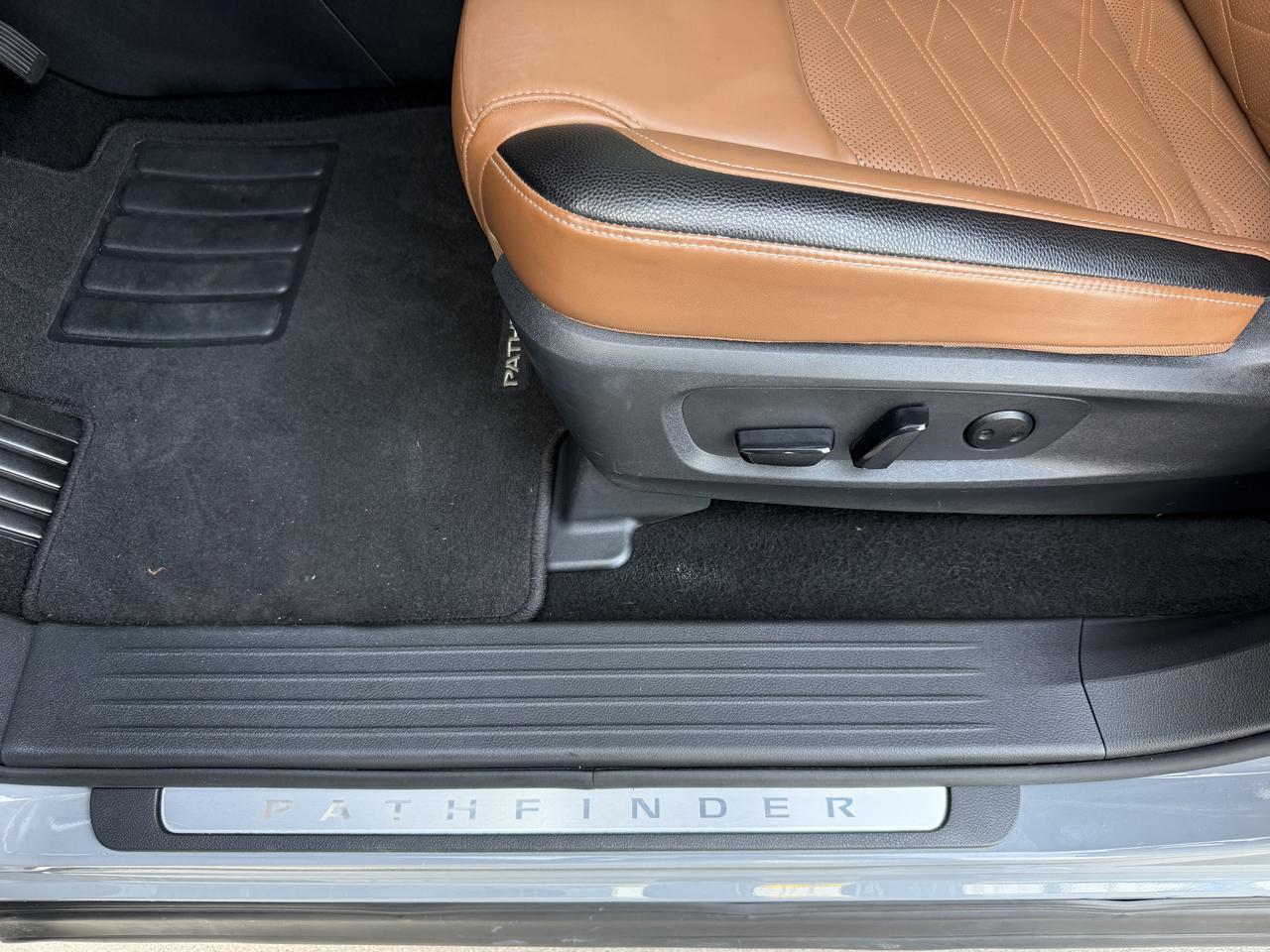 2025 Nissan Pathfinder Platinum Knoxville TN