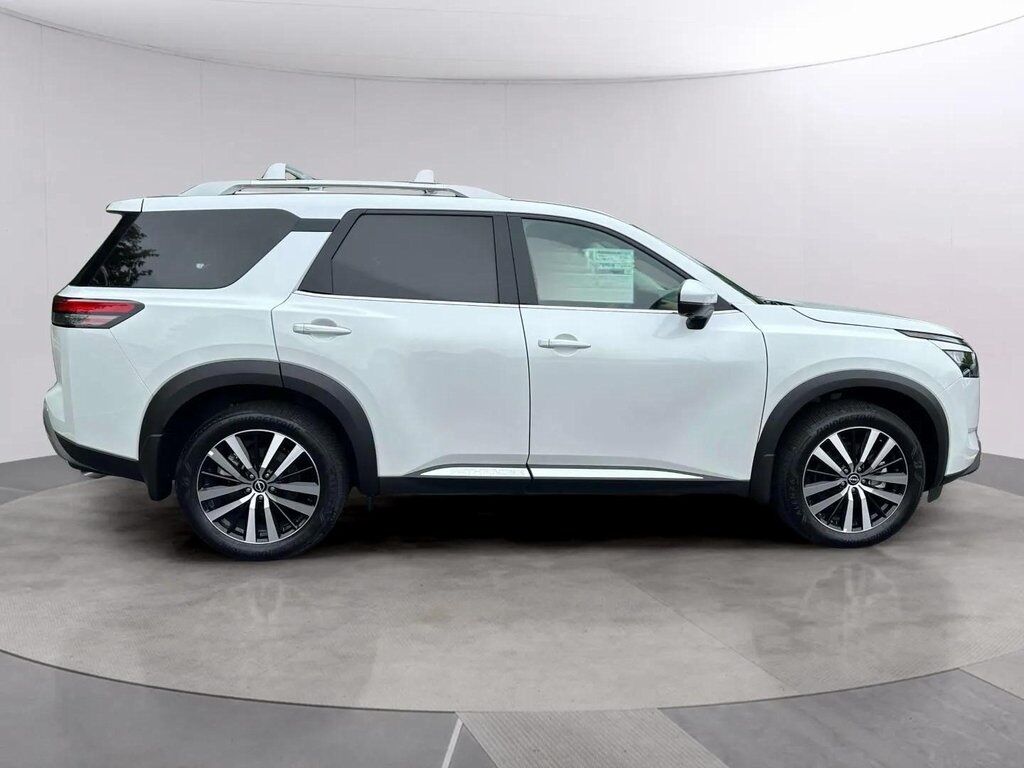2025 Nissan Pathfinder Platinum San Clemente CA